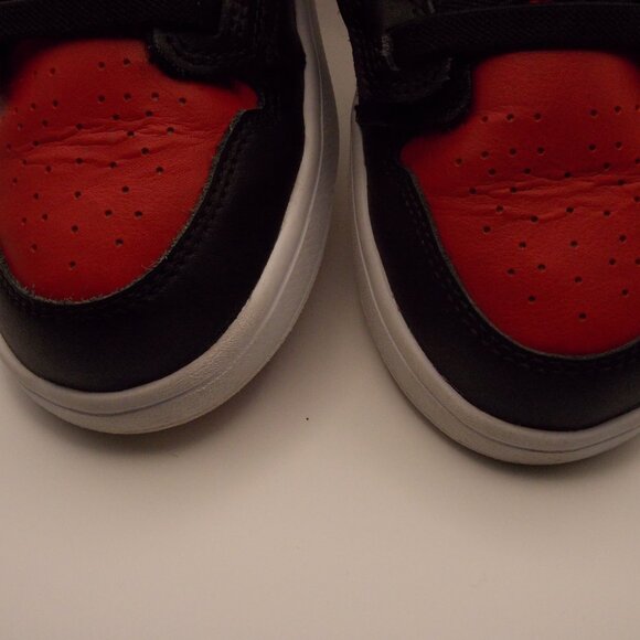 Nike Air Jordan Retro 1 Low Alt PS Kids Sneakers - Picture 14 of 15